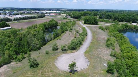 23 Tiffany, Edwardsburg, MI 49112
