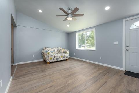 196 Wellworth, Springfield, MI 49037 photo 25