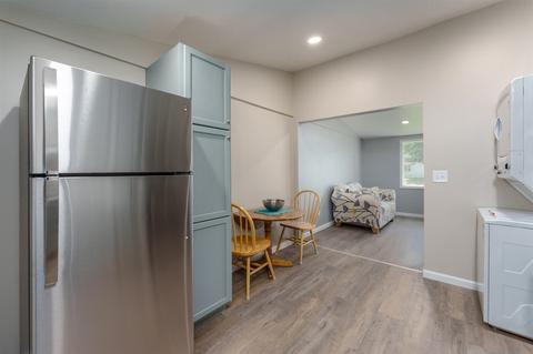 196 Wellworth, Springfield, MI 49037 photo 8