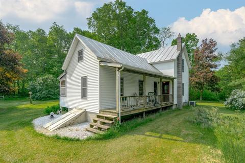 8115 Lindsey, Plainwell, MI 49080