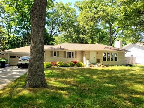 708 Oakmere, North Muskegon, MI 49445
