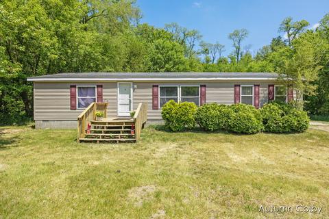 12101 14 Mile, Greenville, MI 48838