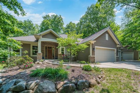 1786 S Crooked Lk, Kalamazoo, MI 49009