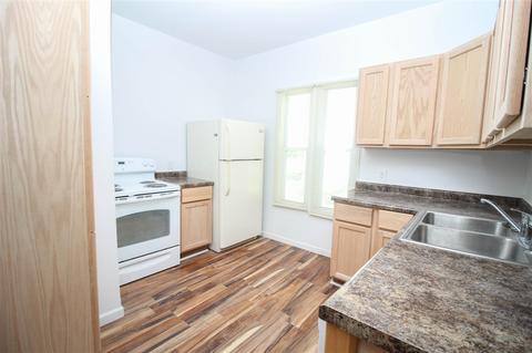 188 E Michigan Ave, Three Rivers, MI 49093 photo 11