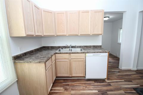 188 E Michigan Ave, Three Rivers, MI 49093 photo 13