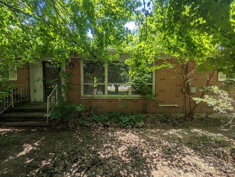135 E Chicago Rd, Coldwater, MI 49036