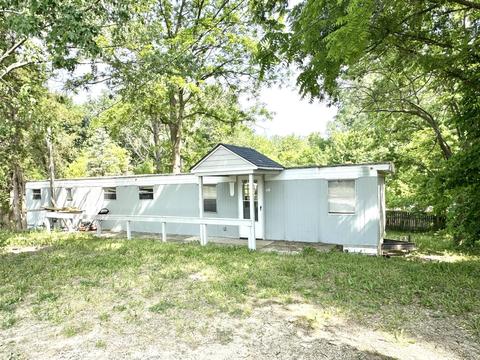 212 W Lakeview St, Crystal, MI 48818