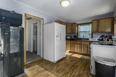 132 N Second, Cassopolis, MI 49031 photo 9