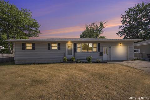 1085 Woodside, Muskegon, MI 49441