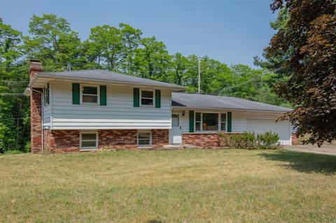 65856 22nd, Mattawan, MI 49071