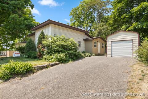 211 N N Ml, Stanton, MI 48888 photo 5
