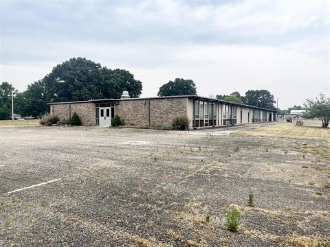 2740 Mannix, Niles, MI 49120