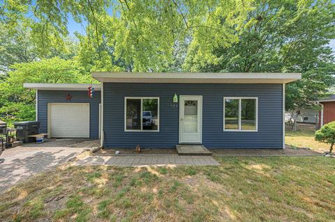 124 Kester, Plainwell, MI 49080