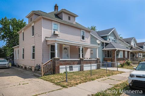 653 Hogan, Grand Rapids, MI 49503