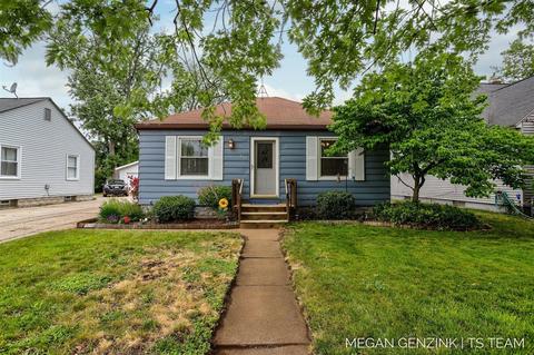 245 W 24th, Holland, MI 49423