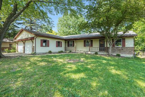 2555 Ridgemoor, Kentwood, MI 49512