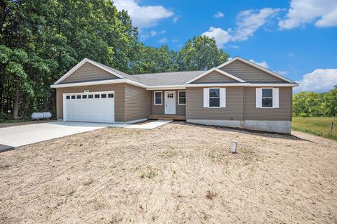 13992 Meadow Oak, Greenville, MI 48838