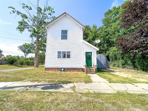 212 Jefferson, Dowagiac, MI 49047