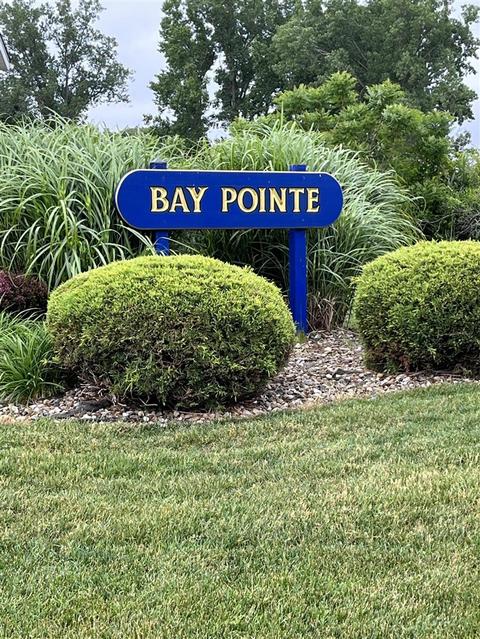 2525 Bay Pointe #64, Update, MI 49085