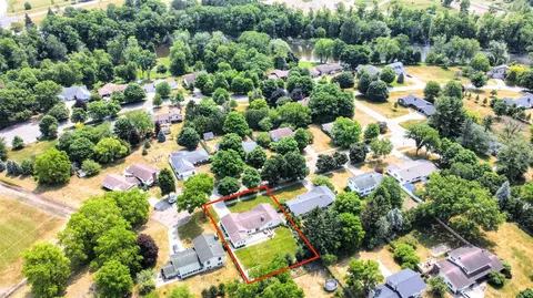 706 River, Big Rapids, MI 49307