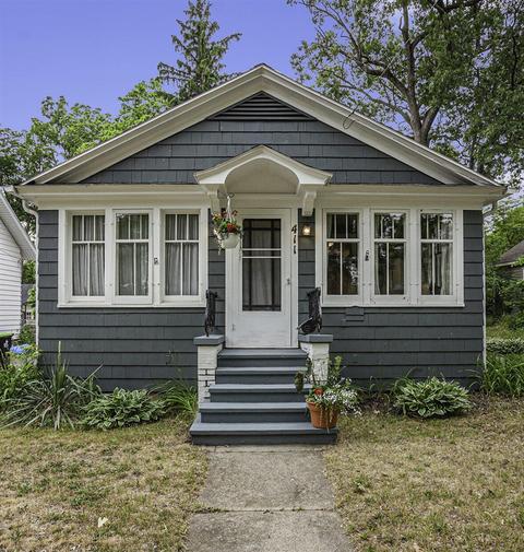 411 W W Grv, Greenville, MI 48838