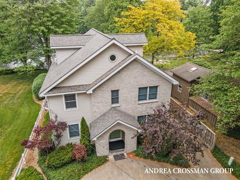 6453 Otis, Saugatuck, MI 49453