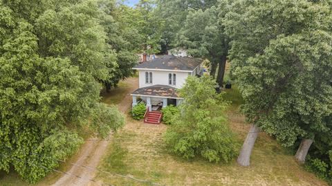 228 Elm, Fruitport, MI 49415