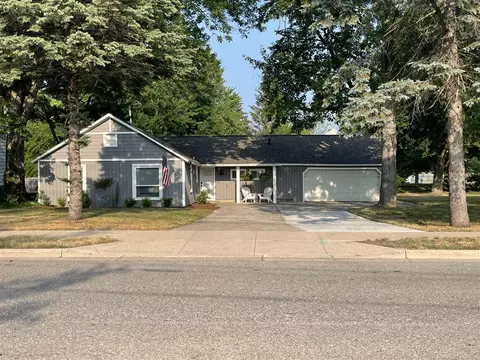 112 S Fairview, Zeeland, MI 49464