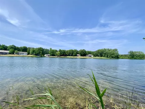 9726 Sunset Dr #334, Canadian Lakes, MI 49346