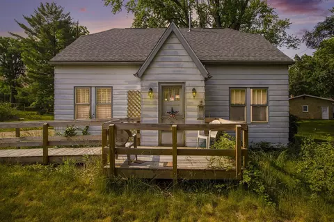 194 Seneca, Benton Harbor, MI 49022