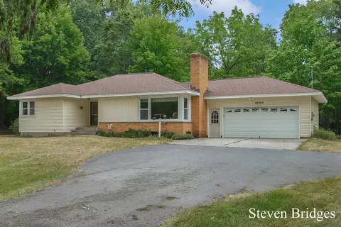 10365 36th, Lowell, MI 49331