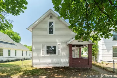 209 Lane, Grand Rapids, MI 49504