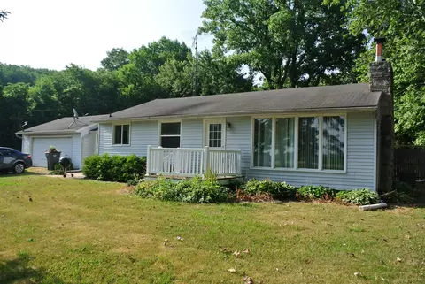 4540 W Us Highway 12, Buchanan, MI 49107