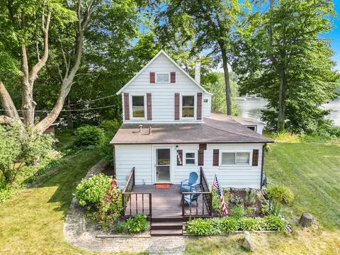 8612 Orchard, Watervliet, MI 49098