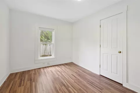403 S Elm, Three Oaks, MI 49128 photo 14