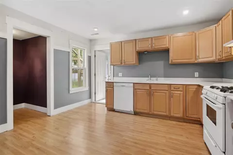 403 S Elm, Three Oaks, MI 49128 photo 10