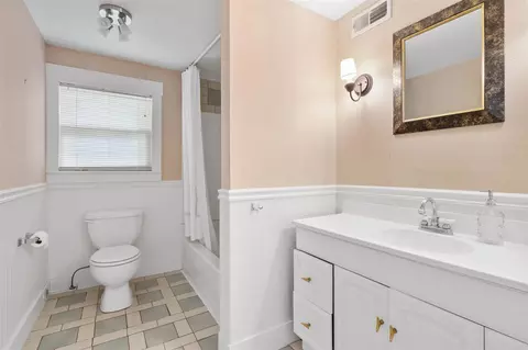 403 S Elm, Three Oaks, MI 49128 photo 15