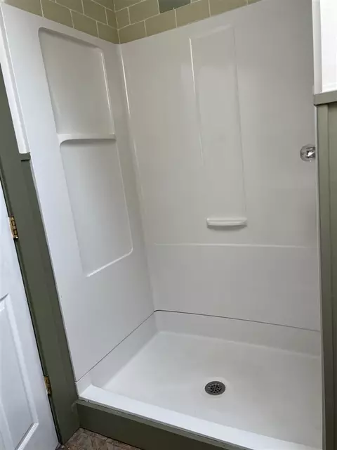 403 S Elm, Three Oaks, MI 49128 photo 32
