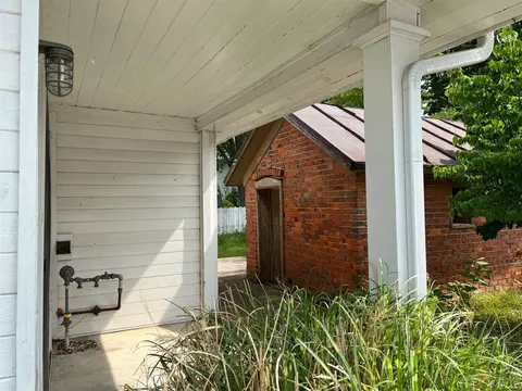 403 S Elm, Three Oaks, MI 49128 photo 19