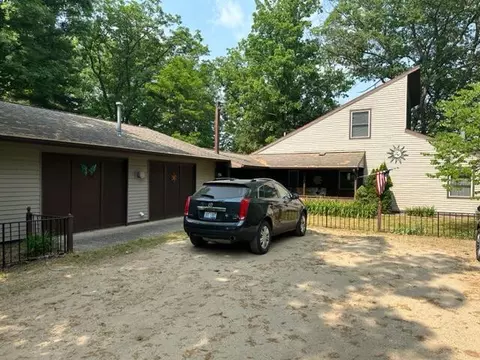 12510 183rd Ave, Big Rapids, MI 49307 photo 2