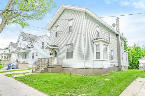 53 Straight Ave NW, Grand Rapids, MI 49504