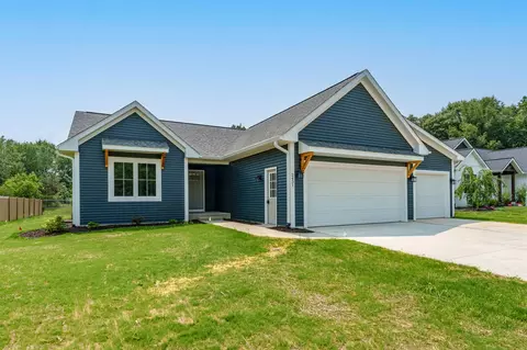 2431 Oakland Farms Trl, Portage, MI 49024