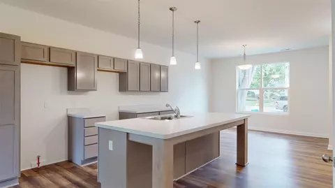 109 N Fountain, Marshall, MI 49068 photo 3