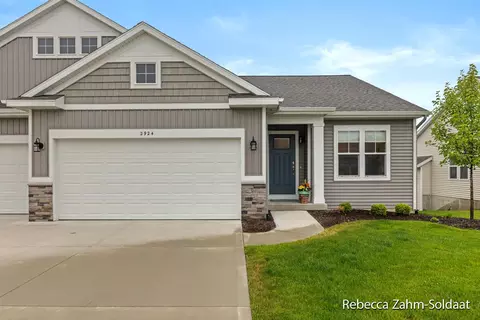 2924 Tributary, Rockford, MI 49341