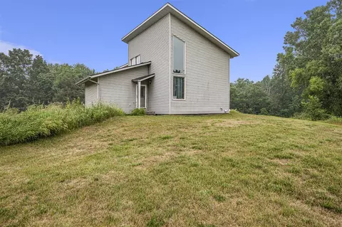 34683 76th, Lawton, MI 49065