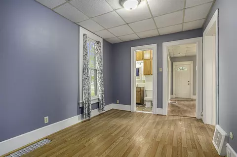 349 N Marshall Ave, Marshall, MI 49068 photo 10