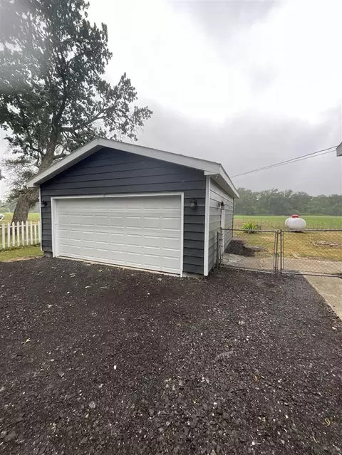 14032 Riverside, Constantine, MI 49042 photo 2