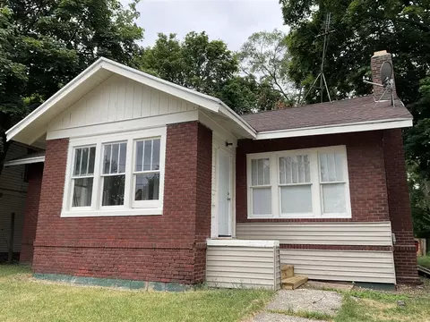 590 Pearl, Benton Harbor, MI 49022