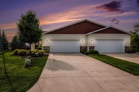 162 Brewer Park Cir SE, Grand Rapids, MI 49548