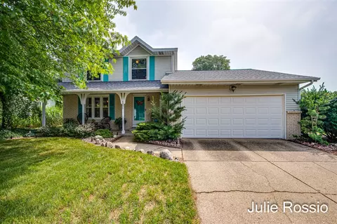 6892 Olde Pne, Jenison, MI 49428